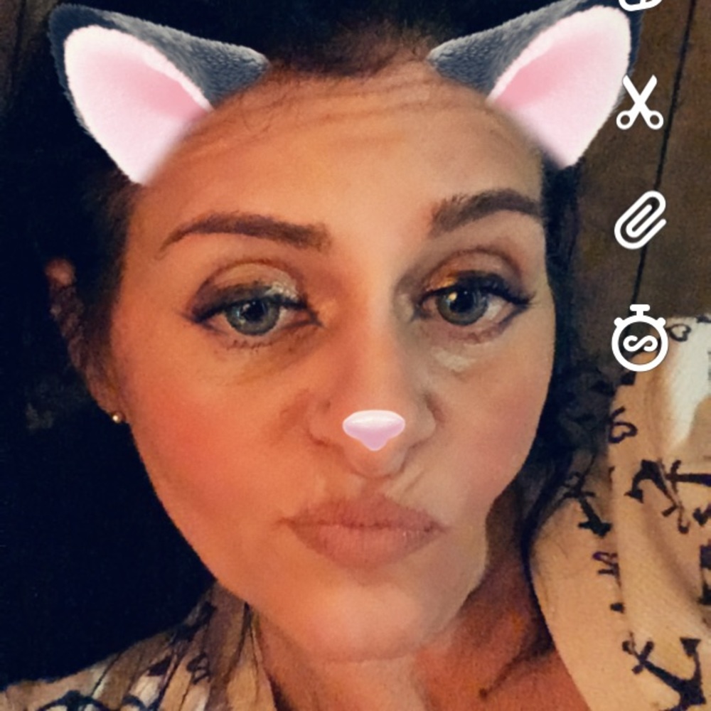 Meet your Posher, Tina